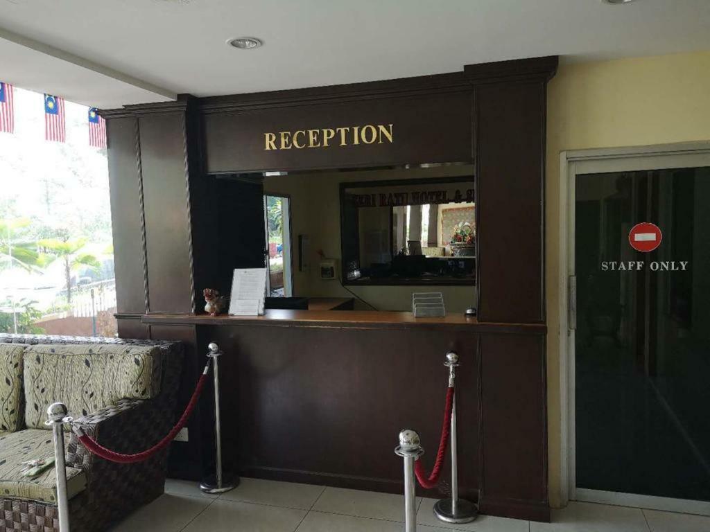 Seri Ratu Hotel & Spa ポートディクソン エクステリア 写真