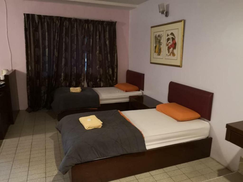 Seri Ratu Hotel & Spa ポートディクソン エクステリア 写真