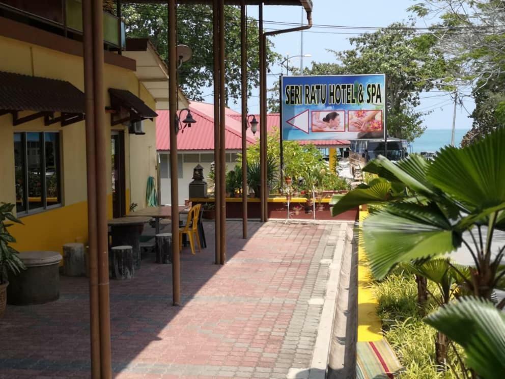 Seri Ratu Hotel & Spa ポートディクソン エクステリア 写真